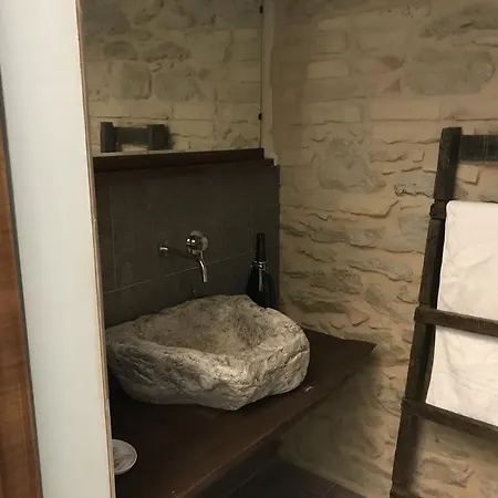 Ripari Di Giobbe 2*