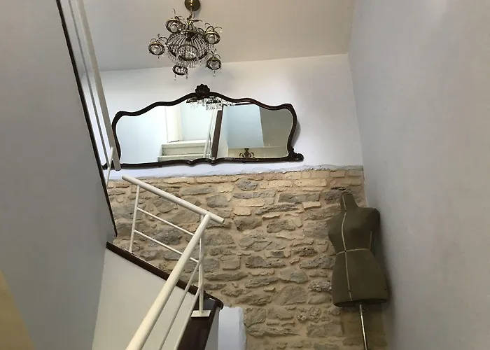 Πανσιόν Ripari Di Giobbe -